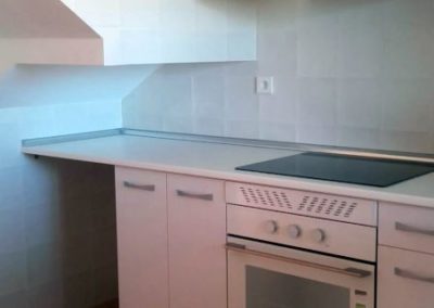 Cocinas Coronas. Carpintería especializada en cocinas, armarios,vestidores y muebles de baño en Torralba de Oropesa. Toledo