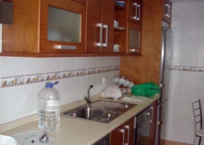 Cocinas Coronas. Carpintería especializada en cocinas, armarios,vestidores y muebles de baño en Torralba de Oropesa. Toledo