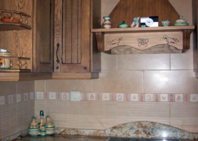 Cocinas Coronas. Carpintería especializada en cocinas, armarios,vestidores y muebles de baño en Torralba de Oropesa. Toledo